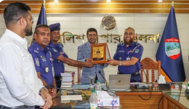 অপরাধ দমনে দৃষ্টান্ত : শ্রেষ্ঠ ওসি নির্বাচিত এমদাদুল হক