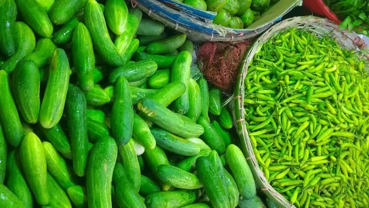 চট্টগ্রামে দ্রব্যমূলের ঊর্ধ্বগতি। প্রতিনিয়ত বেড়ে চলেছে নিত্য পণ্যের দাম