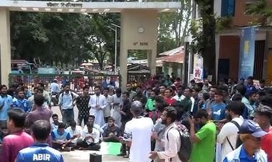 সরেজমিন চট্টগ্রাম বিশ্ববিদ্যালয়  প্রশাসনিক ব্যবস্থা গ্রহণের আশ্বাস চবি প্রশাসনের