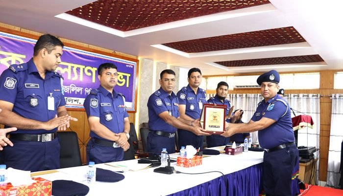 ফরিদপুরের শ্রেষ্ঠ ওসি, সালথা থানার  আতাউর রহমান