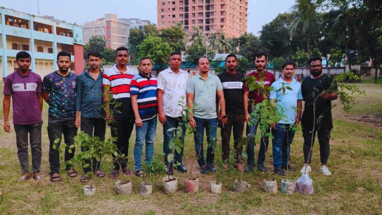 বেগম খালেদা জিয়ার ৮০তম জন্মদিন উপলক্ষে লালবাগ থানা ছাত্রদলের পক্ষ থেকে বৃক্ষরোপণ কর্মসূচি পালন করা হয়েছে।