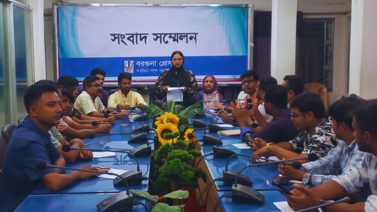 ইউপি প্যানেল চেয়ারম্যানের বিরুদ্ধে মহিলা মেম্বারকে শ্লীলতাহানির অভিযোগ