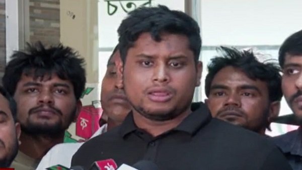 হাসিনার পতনে সবচেয়ে বেশি কষ্ট পেয়েছেন রুমিন ফারহানা: হাসনাত