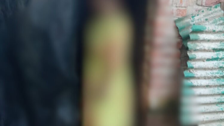 ভারুয়াখালী অন্তঃসত্ত্বা নারীর ঝুলন্ত লাশ উদ্ধার, স্বামী পলাতক