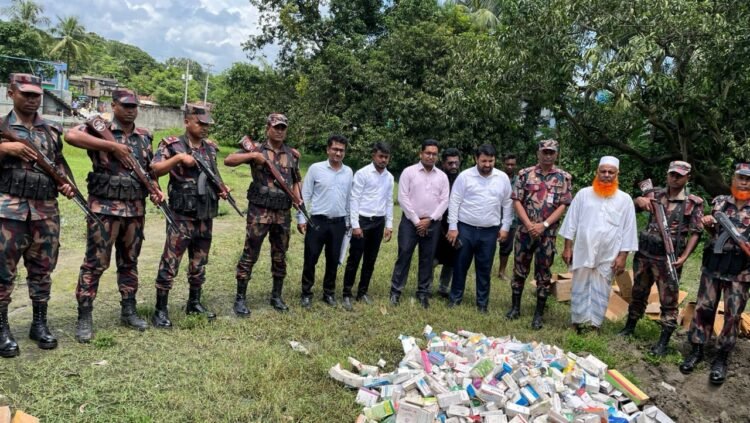 সাতক্ষীরায় জনস্বাস্থ্য রক্ষায় নিষিদ্ধ, মেয়াদ উত্তীর্ণ ও ফিজিশিয়ান স্যাম্পল জাতীয় ঔষধ বিক্রয় বন্ধে টাস্কফোর্স অপারেশন পরিচালনা করেছে বিজিবি*
