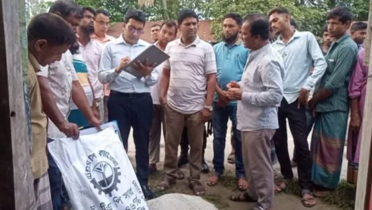 ভূরুঙ্গামারীতে ভেজাল সার বিক্রেতার ২ লক্ষ টাকা জরিমানা