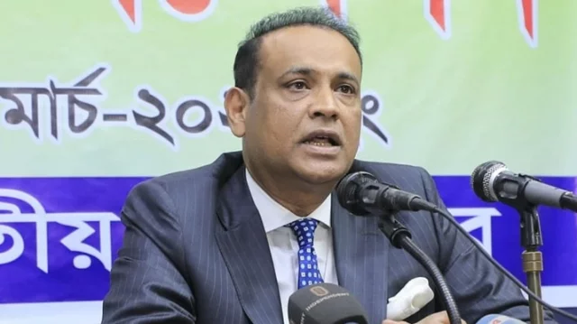 ইউসিবির অর্থ আত্মসাৎ-: সাবেক ভূমিমন্ত্রী জাবেদের বিরুদ্ধে দুদকের  মামলা