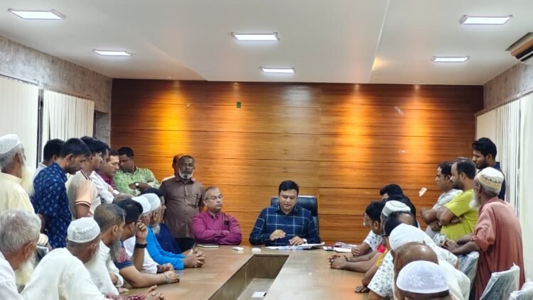 ভালুকায় শিল্পবর্জ্যে ফসলি জমি নষ্ট, ইউএনওর হস্তক্ষেপে আশার আলো