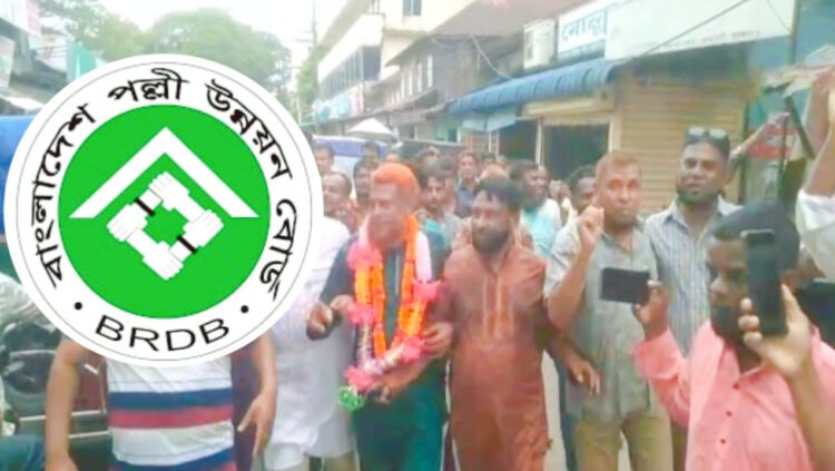 আমতলীতে বিআরডিবির  চেয়ারম্যান হলেন মামুন সিকদার