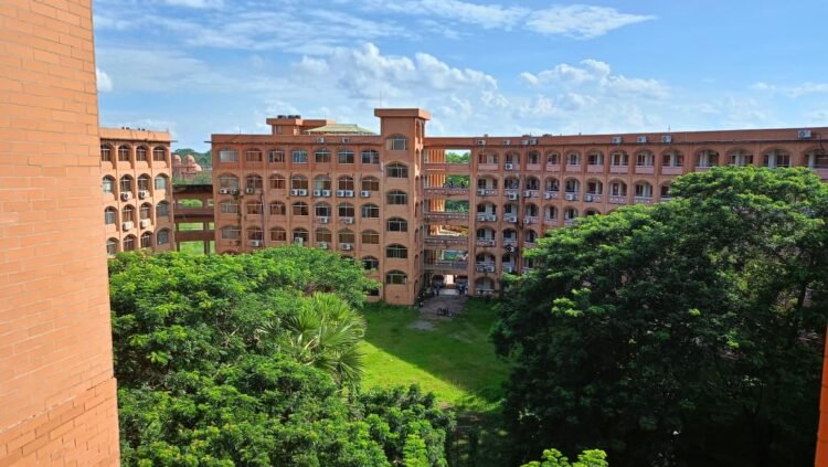 ববিতে উপাচার্য, উপ-উপাচার্য, কোষাধ্যক্ষ ও রেজিস্ট্রার পদ শূন্য, স্থবিরতা প্রশাসনে