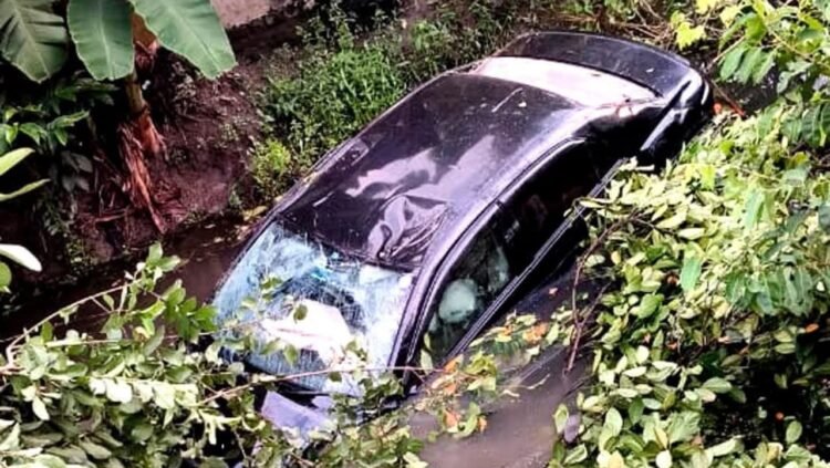 কুমিল্লা চান্দিনায় কুটুম্বপুরে প্রাইভেটকার চাপায় মা মেয়ে  নিহত