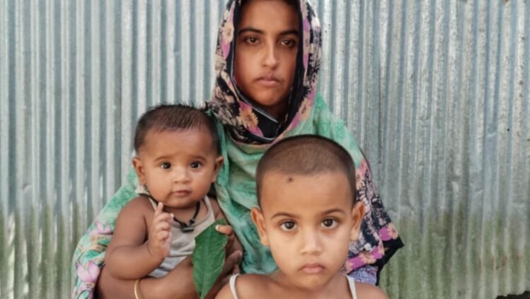 বাড়িতে হামলা করে লুটপাট,  বিচারের আশায় আদালতে ভুক্তভোগীর মামলা