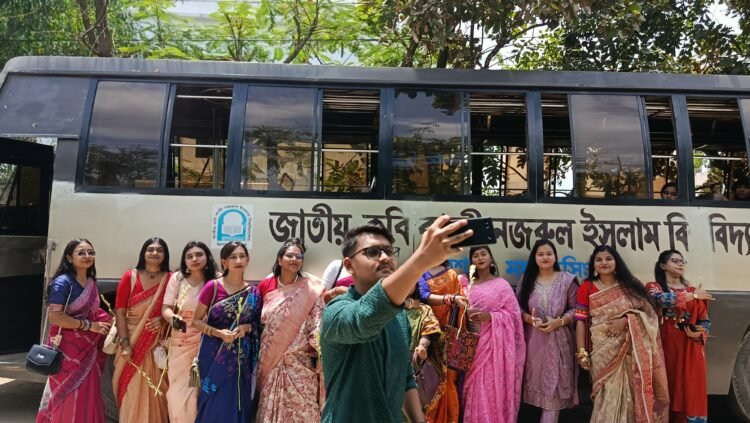 নজরুল বিশ্ববিদ্যালয়ে নানা আয়োজনে নবীন বরণ