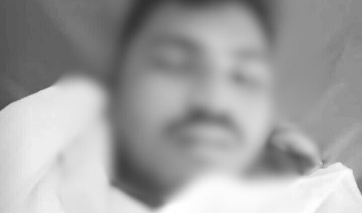 চিংড়ি ঘের দখলে অস্ত্রের মহড়া গুলিবিদ্ধ এক যুবক নিহত