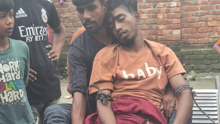 নওগাঁর আত্রাইয়ে কালকেউটে সাপের কামড়ে যুবকের মর্মান্তিক মৃত্যু ,, কবিরাজের চিকিৎসায় নষ্ট হলো মূল্যবান সময়,,,