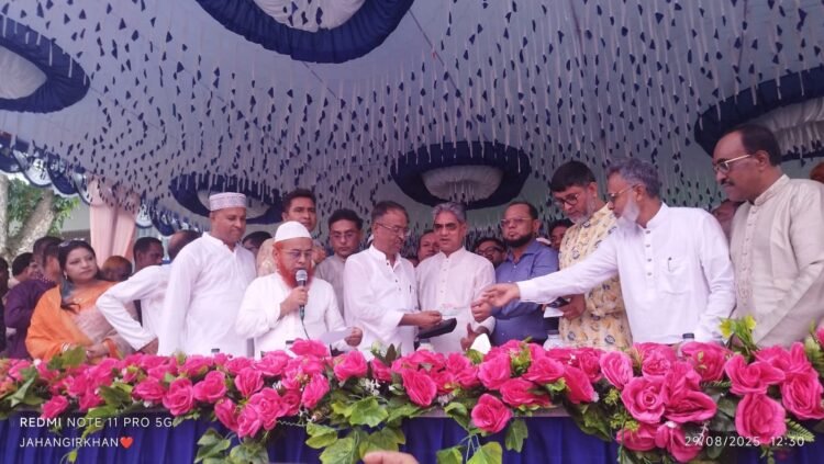 ভালুকায় বিএনপির প্রাথমিক সদস্য ও নবায়ন ফরম বিতরণ