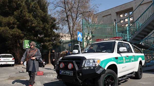 মোসাদের সঙ্গে যুক্ত ৮ গুপ্তচরকে আটক করেছে ইরান