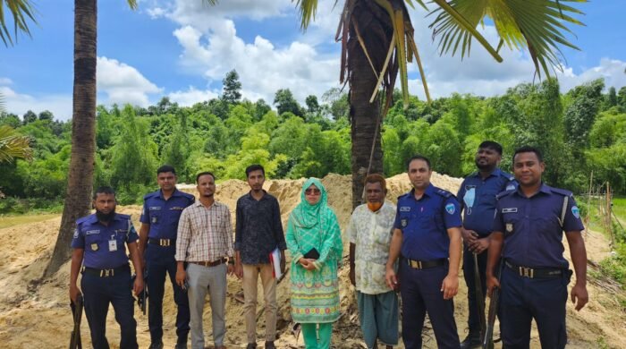 রামগড়ে অবৈধ বালু উত্তোলনে ট্রাক মালিককে জরিমানা