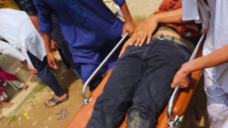 বাগেরহাটে ২৭টন আমদানি করা সুপারি সন্ত্রাসীদের কবজায় : থানায় মামলা