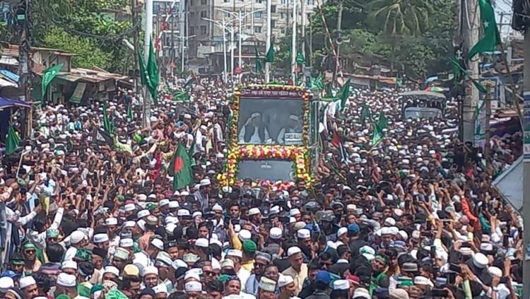 চট্টগ্রামের ঐতিহাসিক জশনে জুলুস উপলক্ষে   উৎসবের আমেজ