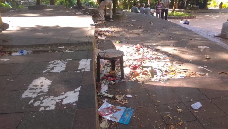 অযত্নে অবহেলায় পড়ে আছে চট্টগ্রামের ডিসি হিল পার্ক