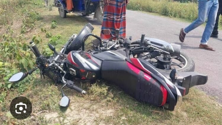 ঘিওরে মোটরসাইকেল দুর্ঘটনায় প্রান হারালো ২ কিশোর