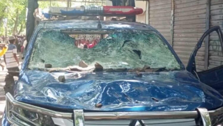 রাজবাড়ীতে পুলিশের ওপর হামলা