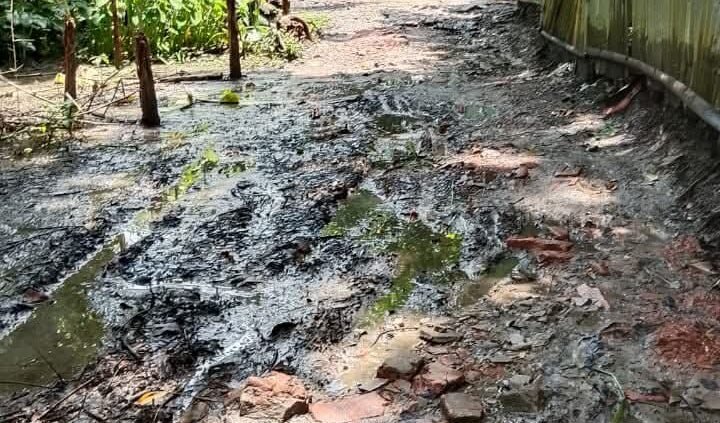 ছাগলনাইয়ার রাধানগর ইউনিয়নের লক্ষ্মীপুর গ্রামে রাস্তার বেহাল দশা: চরম দুর্ভোগে এলাকাবাসী