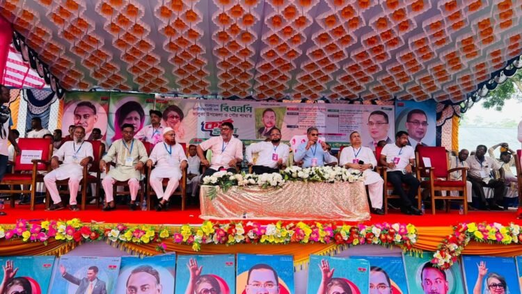 ভালুকায় বিএনপির কর্মী সম্মেলন অনুষ্ঠিত, বিনামূল্যে চিকিৎসা সেবা প্রদান