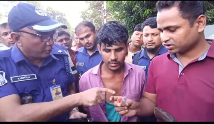 চকরিয়া থানা পুলিশের বিশেষ অভিযানে  অপহৃত নারী উদ্ধার, অস্ত্রসহ অপহরণ চক্রের সদস্য গ্রেফতার