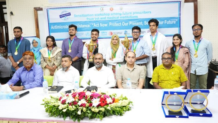 বরিশাল ভেটেরিনারি ও মেডিকেল শিক্ষার্থীদের অংশগ্রহণে,অ্যান্টিমাইক্রোবিয়াল রেজিস্ট্যান্স (AMR) কর্মশালা