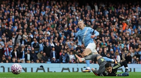 হালান্ডের জোড়া গোলে সিটির দাপুটে জয়