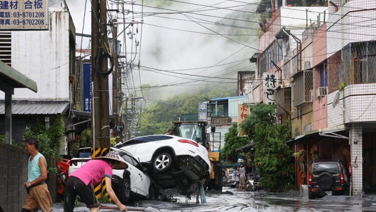 তাইওয়ানে হ্রদের বাঁধ ভেঙে ১৪ জনের মৃত্যু, ১২৪ জন নিখোঁজ