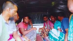 সাতক্ষীরা রেঞ্জ সুন্দরবনের অভারণ্য থেকে ৪ জেলে আটক।