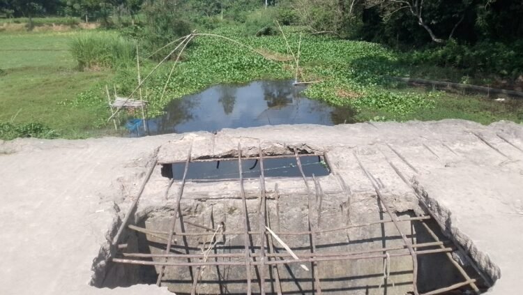 শিবনাথ শাহা ব্রিজটি মরণ ফাঁদে পরিনত
