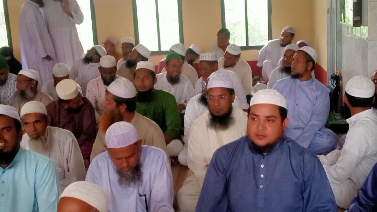 আত্রাইয়ে ইসলামিক ফাউণ্ডেশনের শিক্ষক, শিক্ষিকাদের মাসিক ক্লাস্টার ট্রেনিং অনুষ্ঠিত