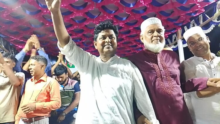 বরগুনায় বিএনপি’র ৩১ দফা প্রচারে জনসভায় তিন মনোনয়নপ্রত্যাশী