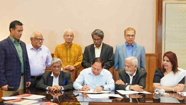 জুলাই সনদে স্বাক্ষর করল গণফোরাম