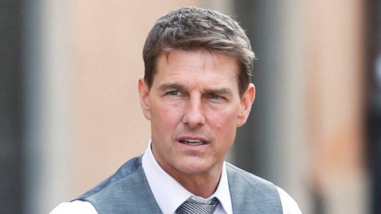 আকাশে ক্ষণিকের উল্কার মতোই নিভে গেল টম ক্রুজের সেই স্বপ্নের ‘স্পেস ওয়েডিং’