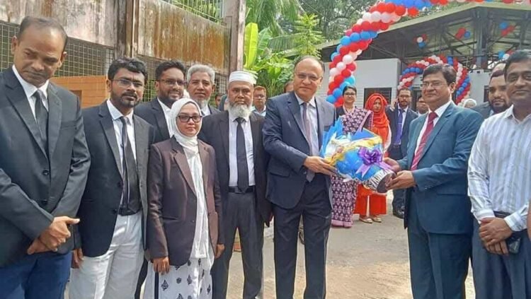 বিচার প্রার্থী সাধারণ মানুষের জন্য  বরগুনায় ‘নায়কুঞ্জ’-এর শুভ উদ্বোধন