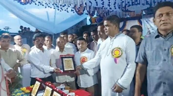 শরণখোলায় শহীদ জিয়া স্মৃতি ফুটবল টুর্নামেন্টের ফাইনাল খেলা অনুষ্ঠিত