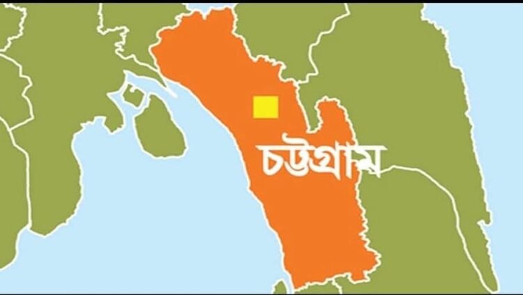 সাংবাদিক পরিচয় দিয়ে দিনে দুপুরে চট্টগ্রামে  এক বাসায় ঢুকে ডাকাতি