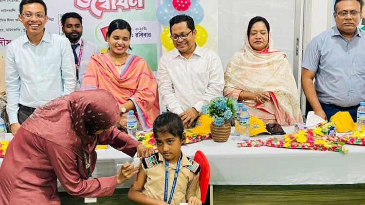 দাউদকান্দি উপজেলায় টাইফয়েড TVC টিকাদান ক্যাম্পেইন মাসব্যাপী কর্মসূচির উদ্বোধন