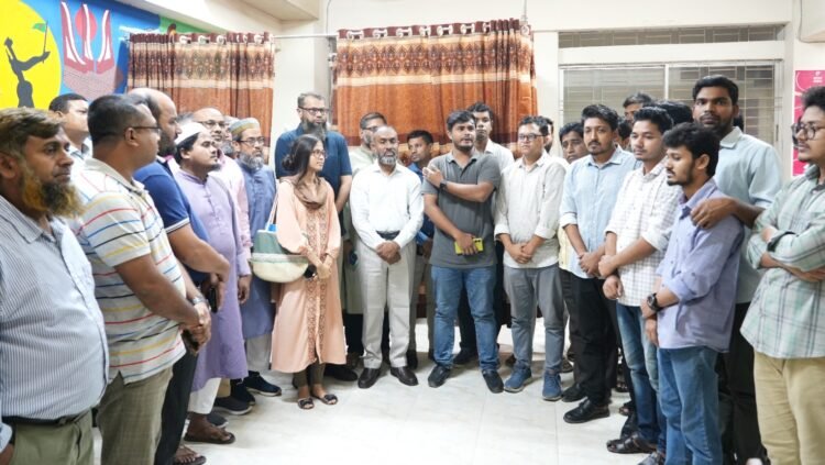 পটুয়াখালী ভার্সিটি ক্যাফেটেরিয়ায় পর্দানশীন নারী শিক্ষার্থীদের জন্য ‘পর্দা কর্নার’ চালু