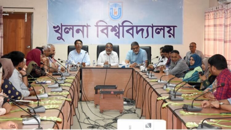 দায়িত্বশীলতার মাধ্যমে বিশ্ববিদ্যালয়ের অগ্রযাত্রায় নবীন শিক্ষকদের অবদান রাখতে হবে : উপাচার্য