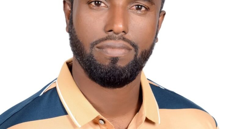 দাউদকান্দি বারপাড়া ইউনিয় শ্রমিকদলের সভাপতি খোরশেদ আলম কে শোকজ নোটিশ