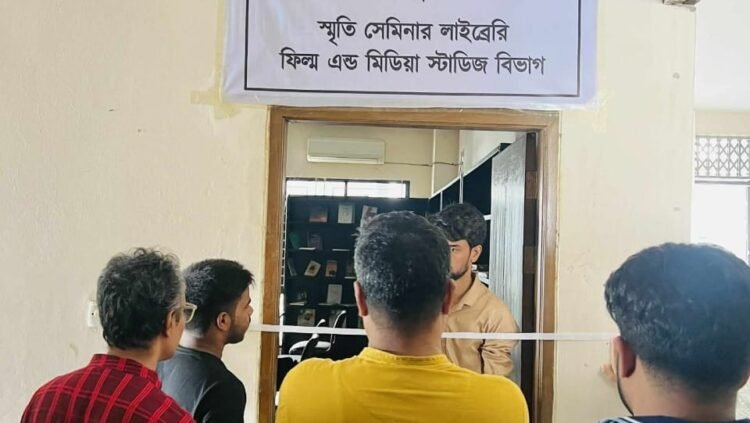 বজ্রপাতে প্রাণ হারানো শিক্ষার্থী রাসেদের স্মরণে সেমিনার লাইব্রেরির নামকরণ