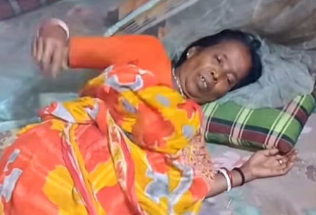 নওগাঁয় মাদকাসক্ত যুবকের ছুরিকাঘাতে আদিবাসী নারী আহত,বিএনপি নেতার