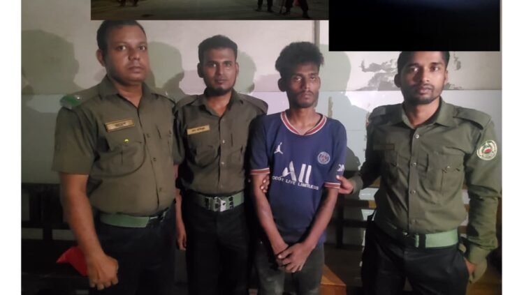 বরিশাল শের-ই- বাংলা মেডিকেল কলেজ হাসপাতালে মোবাইল ফোন চোর ও ছিনতাইকারীদের বিরুদ্ধে আনসার বাহিনি দের তৎপর অভিযান