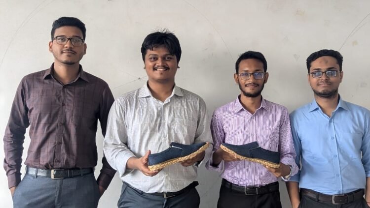 রাউন্ডটেবিল গ্লোবাল ইউথ অ্যাওয়ার্ডস–২০২৫-এ ফাইনালিস্ট বুটেক্স শিক্ষার্থীদের তৈরি ‘ইকো স্টেপ’